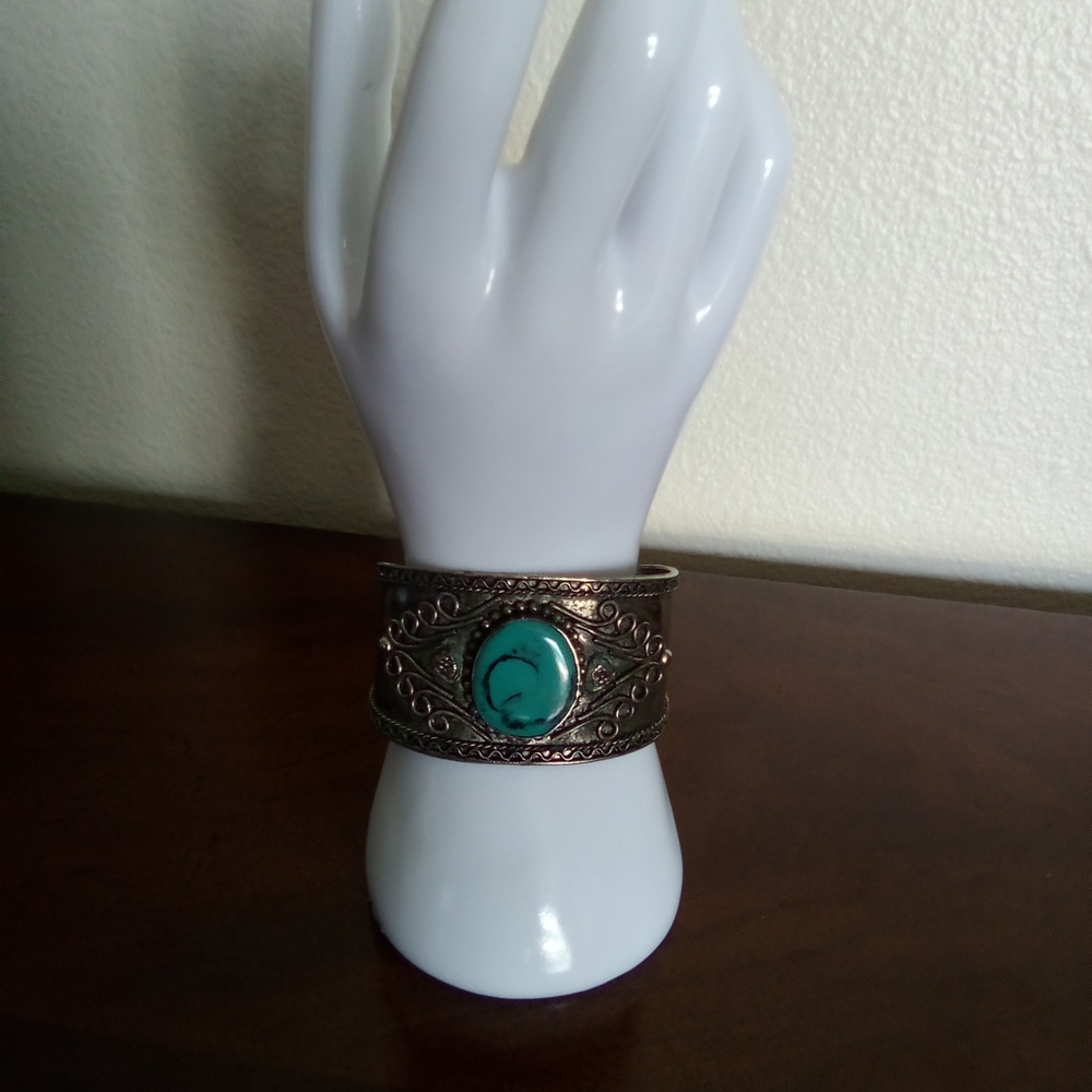 TURQUOISE AND‎ SILVER WOMEN'S BRACELET
